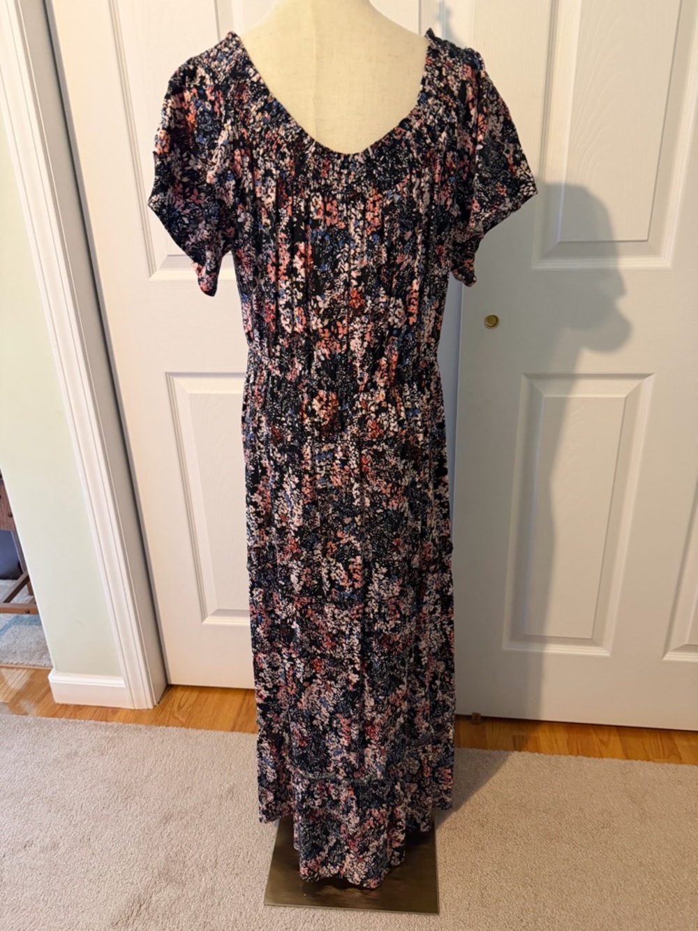 Dress - Picture 4 of 6